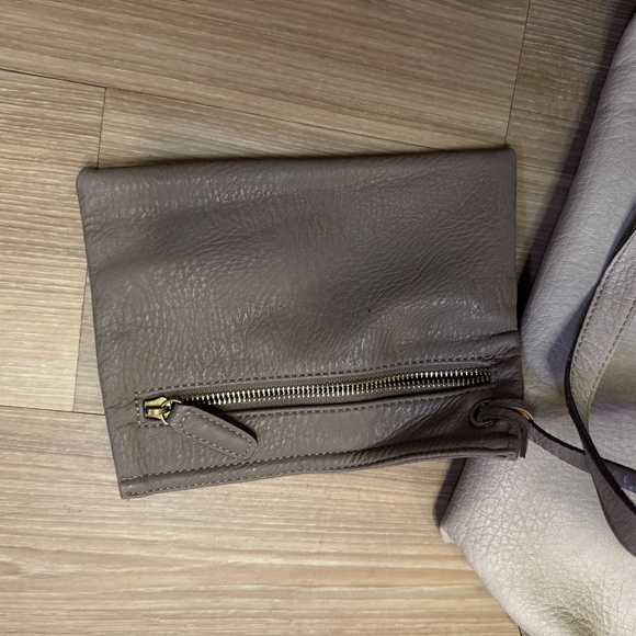 Free People Vegan Leather Tote Bag + Zipper Pouch – Taupe/Beige - Picture 4 of 4